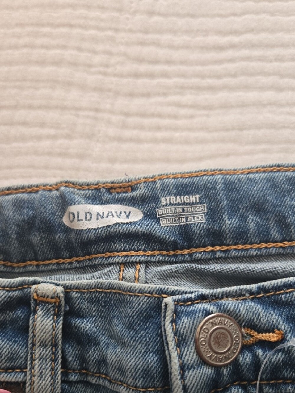 Old Navy Girls Straight Denim Jeans in Light Blue Wash - Picture 2 of 4